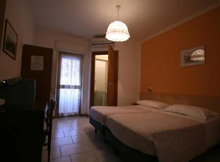 Отель Augusta