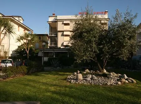 Augusta Hotel 3*