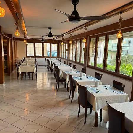 Augusta Hotel 3*