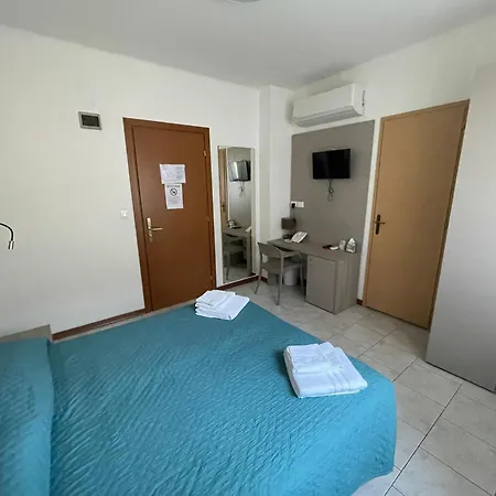 Augusta Отель 3*