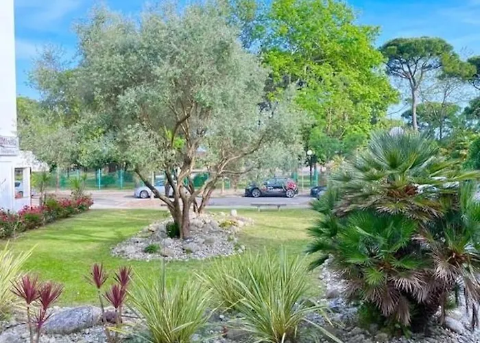 Отель Augusta Градо